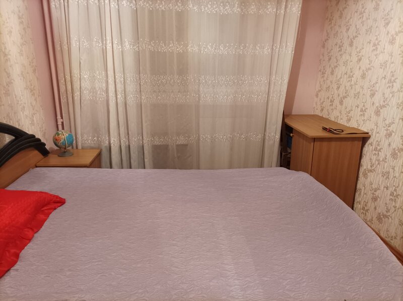 Brancoveanu, ofer camera cu chirie pentru o studenta,
