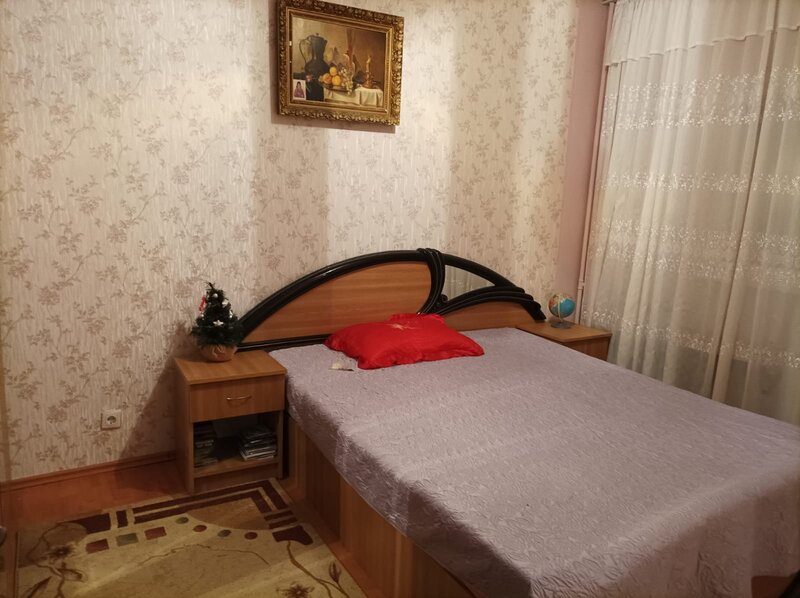 Brancoveanu, ofer camera cu chirie pentru o studenta,